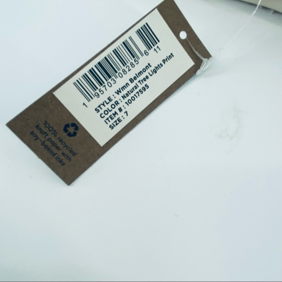 TOMS Belmont Women’s Size 7 Natural Tree Lights Print Holiday Christmas Flat NEW - Picture 11 of 11